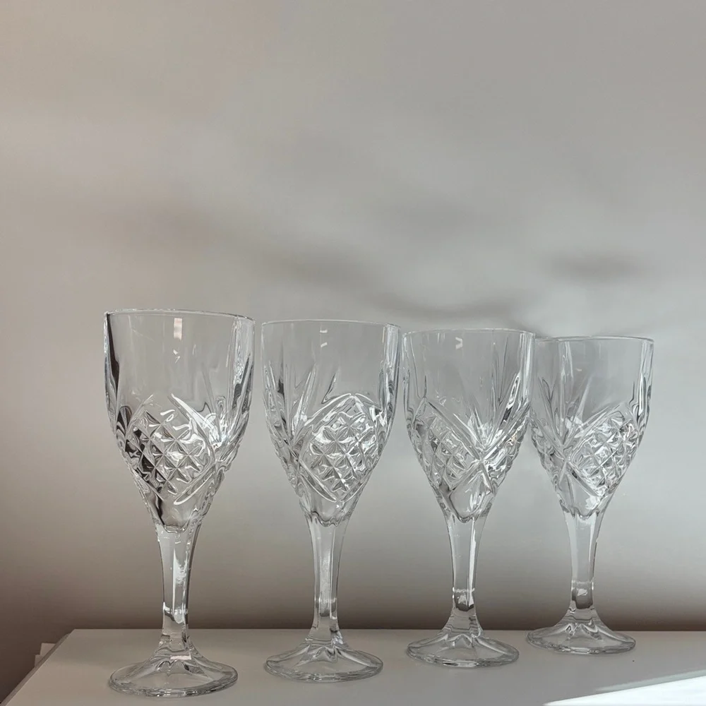 Godinger Dublin Crystal Wine/Water Goblets/Glasses Set Of 4